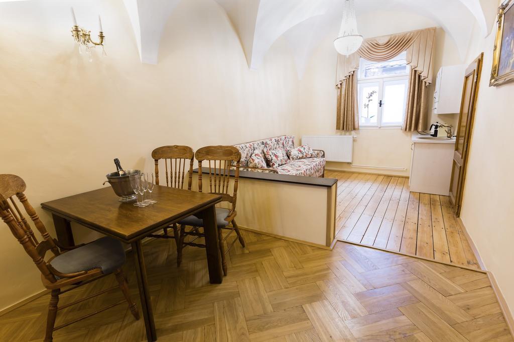 Apartments U Krale Brabantskeho Prag Værelse billede